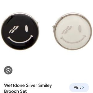 WE11DONE silver smiley brooch set